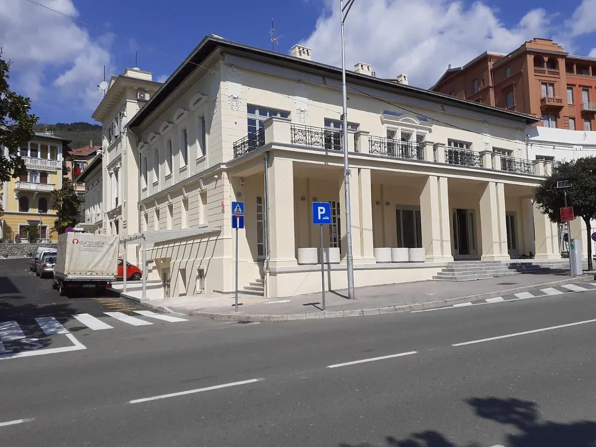Apartment Nada Opatija